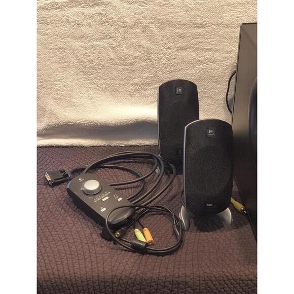 Logitech THX Z5300 5.1 Computer Sound System Tested Functioning - Picture 2 of 9